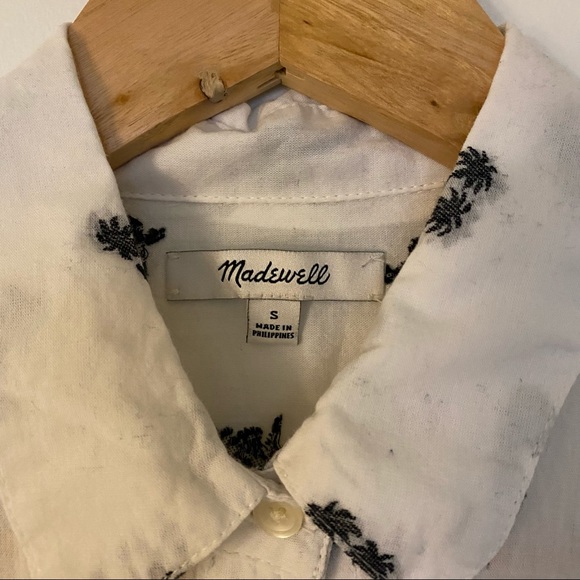 Madewell short sleeve tie-front popover blouse - Picture 2 of 3